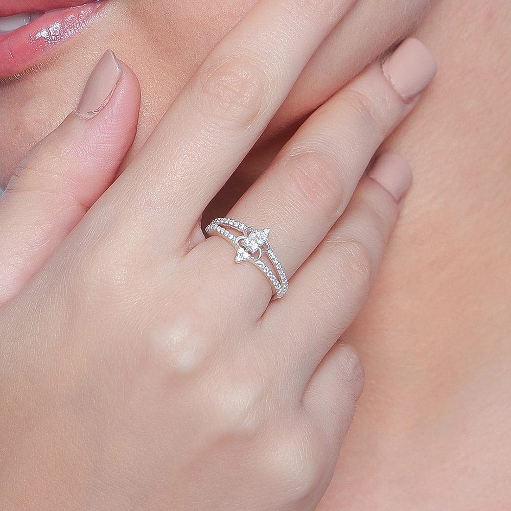 92.5 silver zircon sleek ring