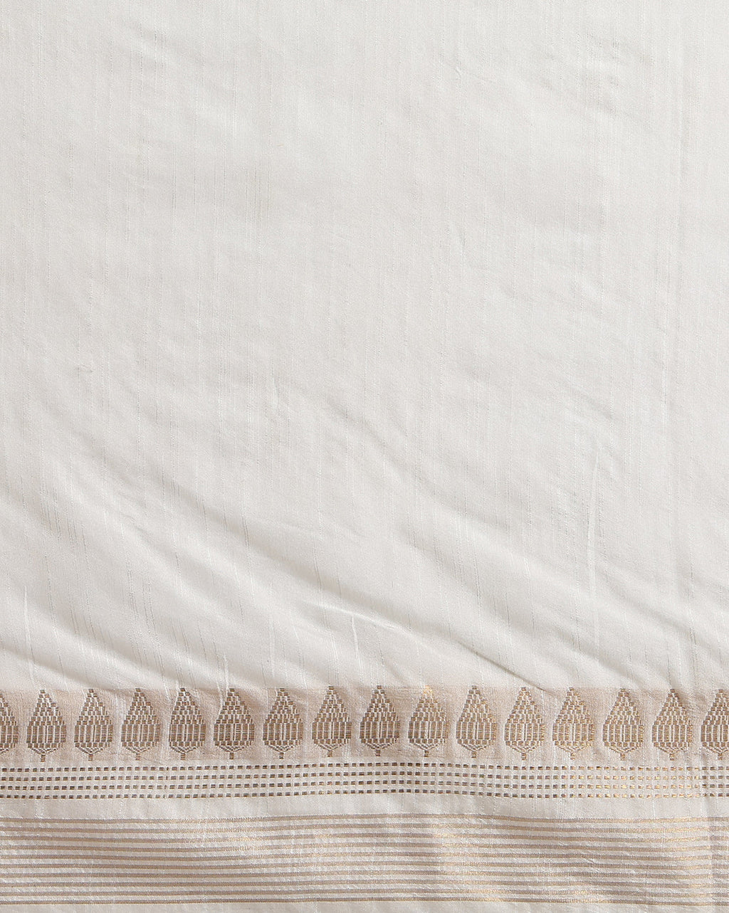 Handcrafted Gleaming Kota Silk White Jacquard Saree