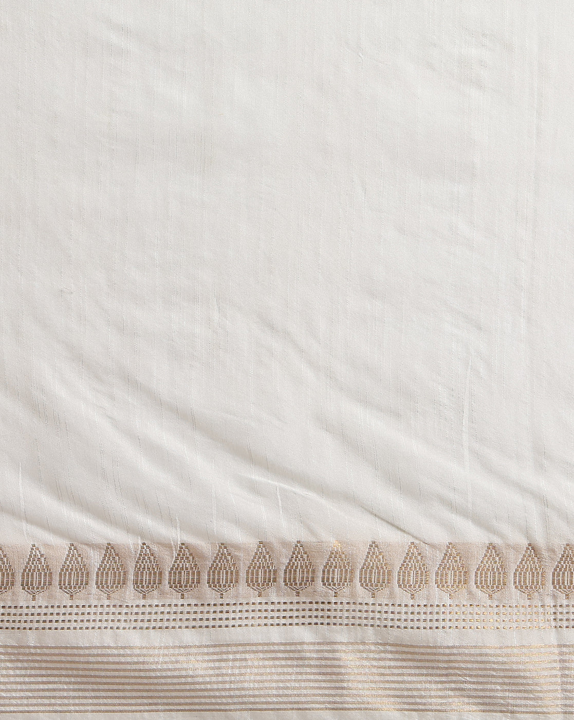Handcrafted Gleaming Kota Silk White Jacquard Saree