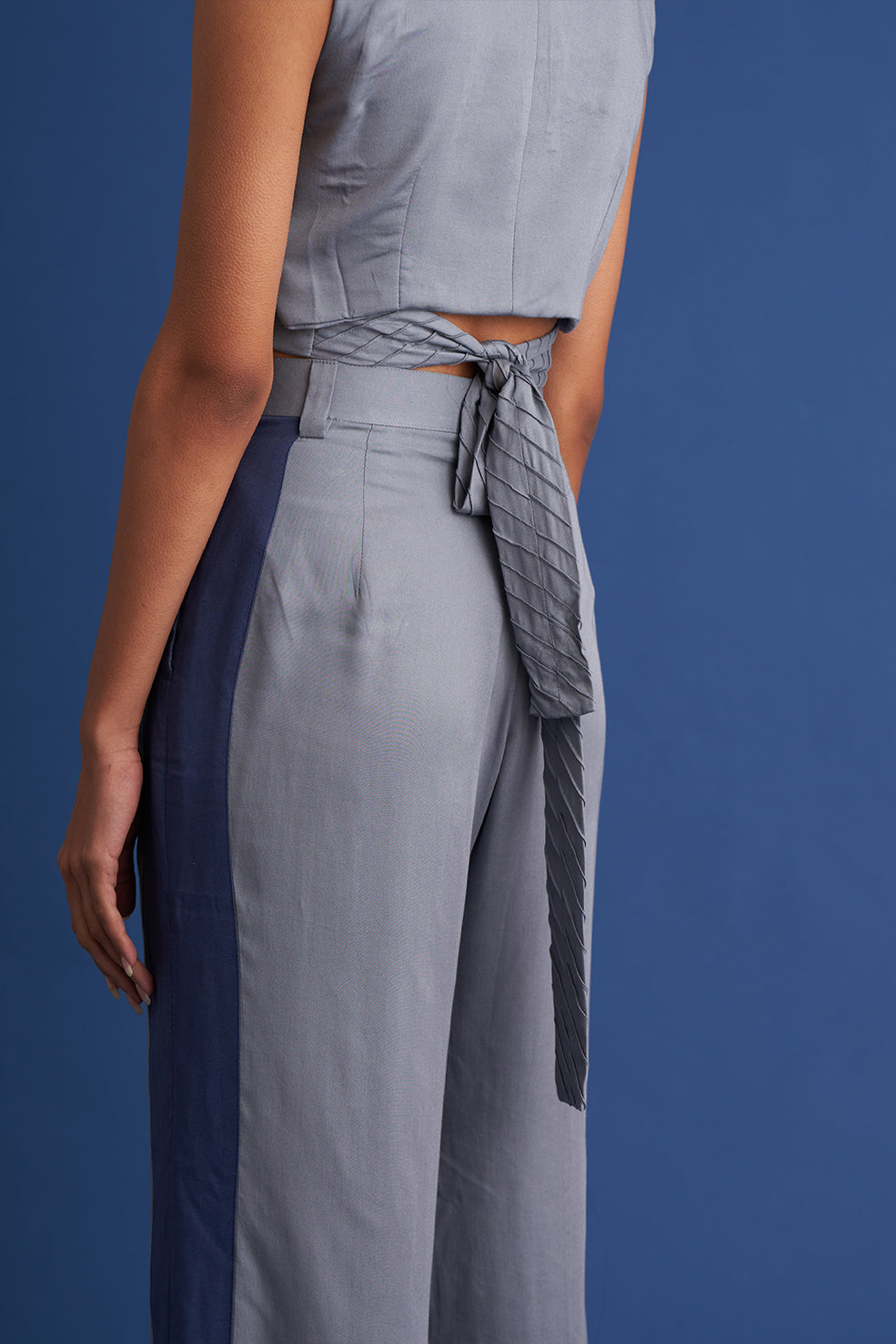 Vest - Ultimate Grey