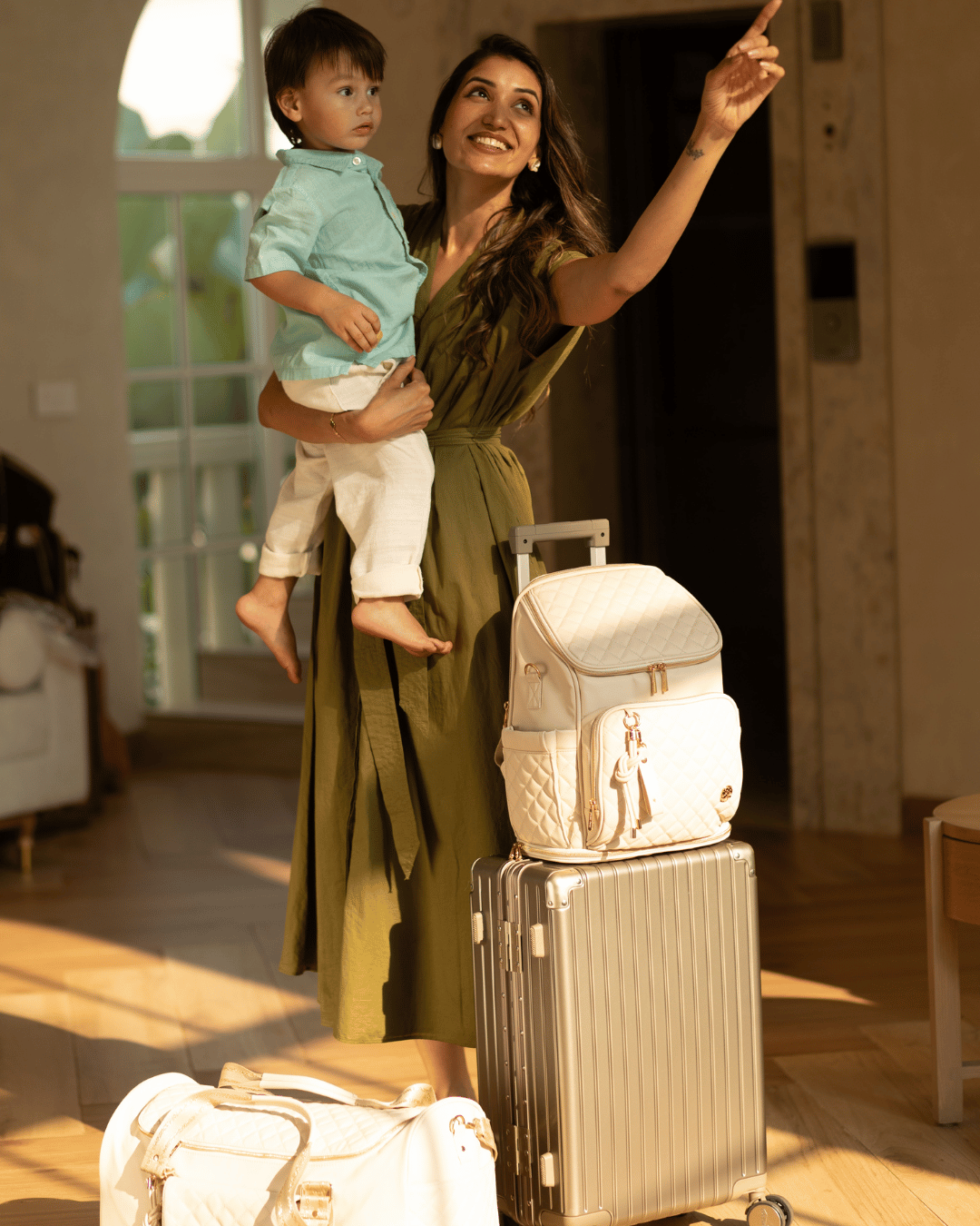 The Voyager Duo  - City Trooper & Mama Mia - Ecru