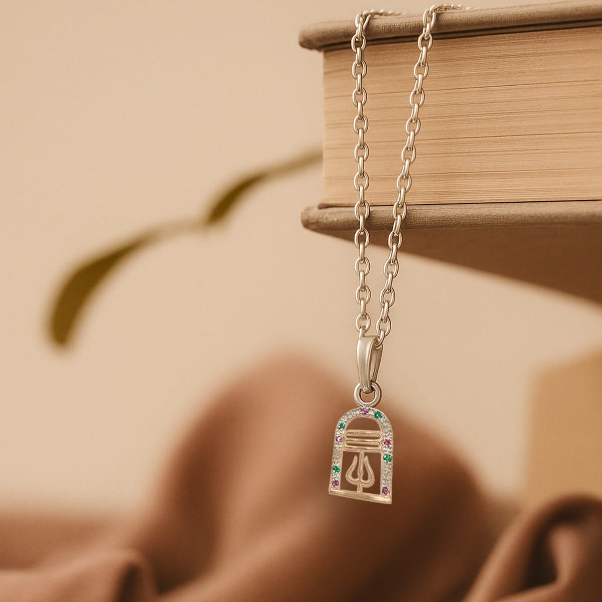 Serenity Scales 925 Sterling Silver Pendant Necklace