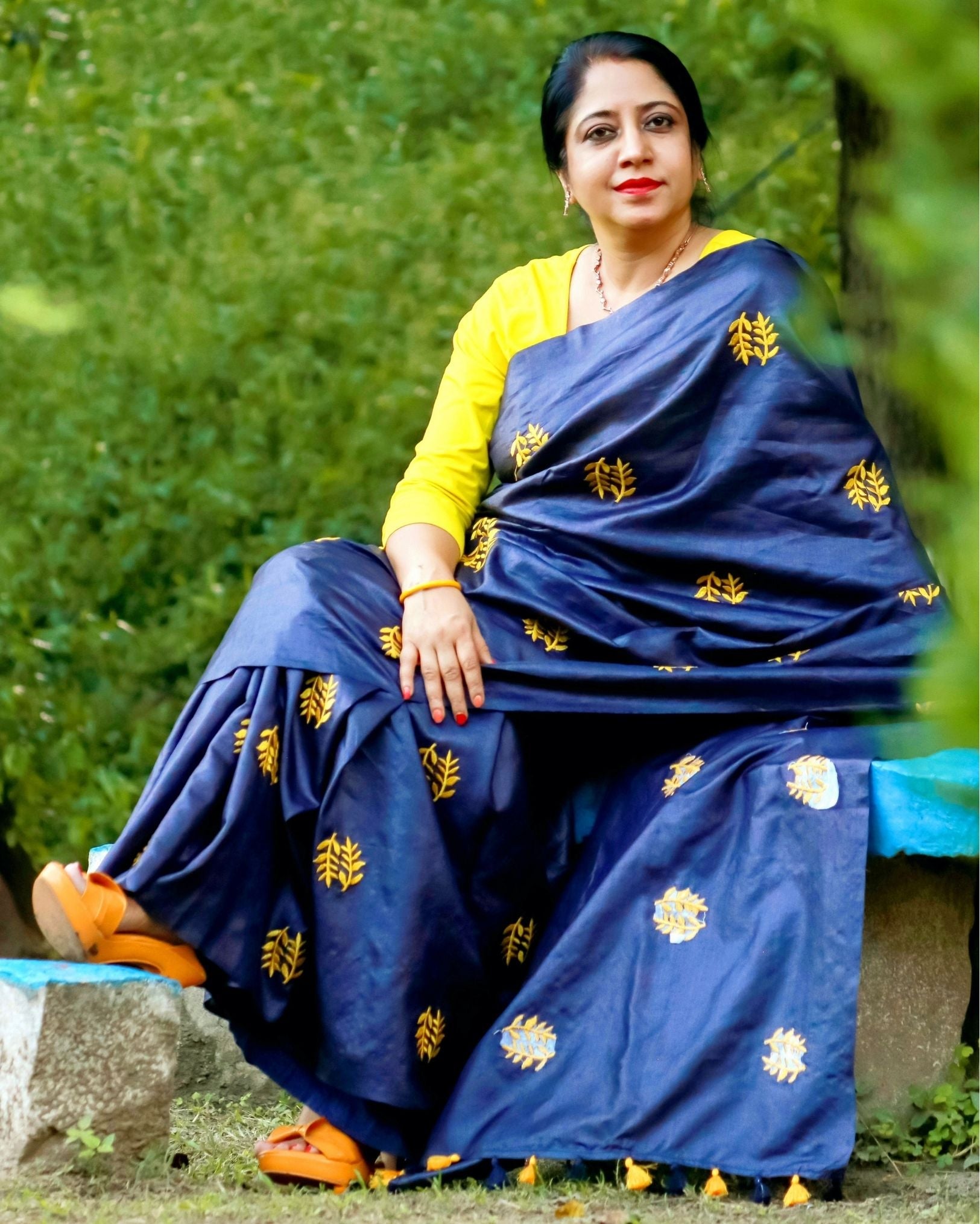 Tussar Silk Saree Online – Floral Buti Embroidery – Classic – Indiehaat