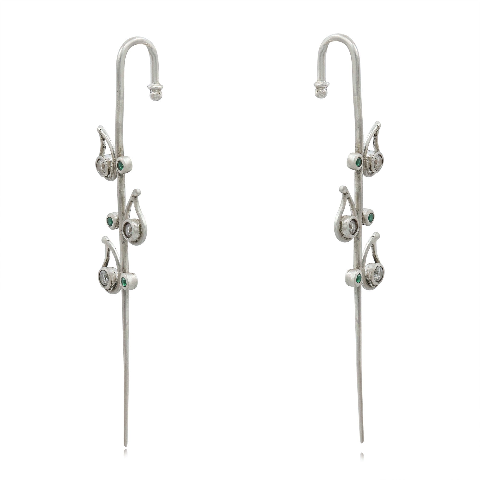 Silver Aambi Earcuff