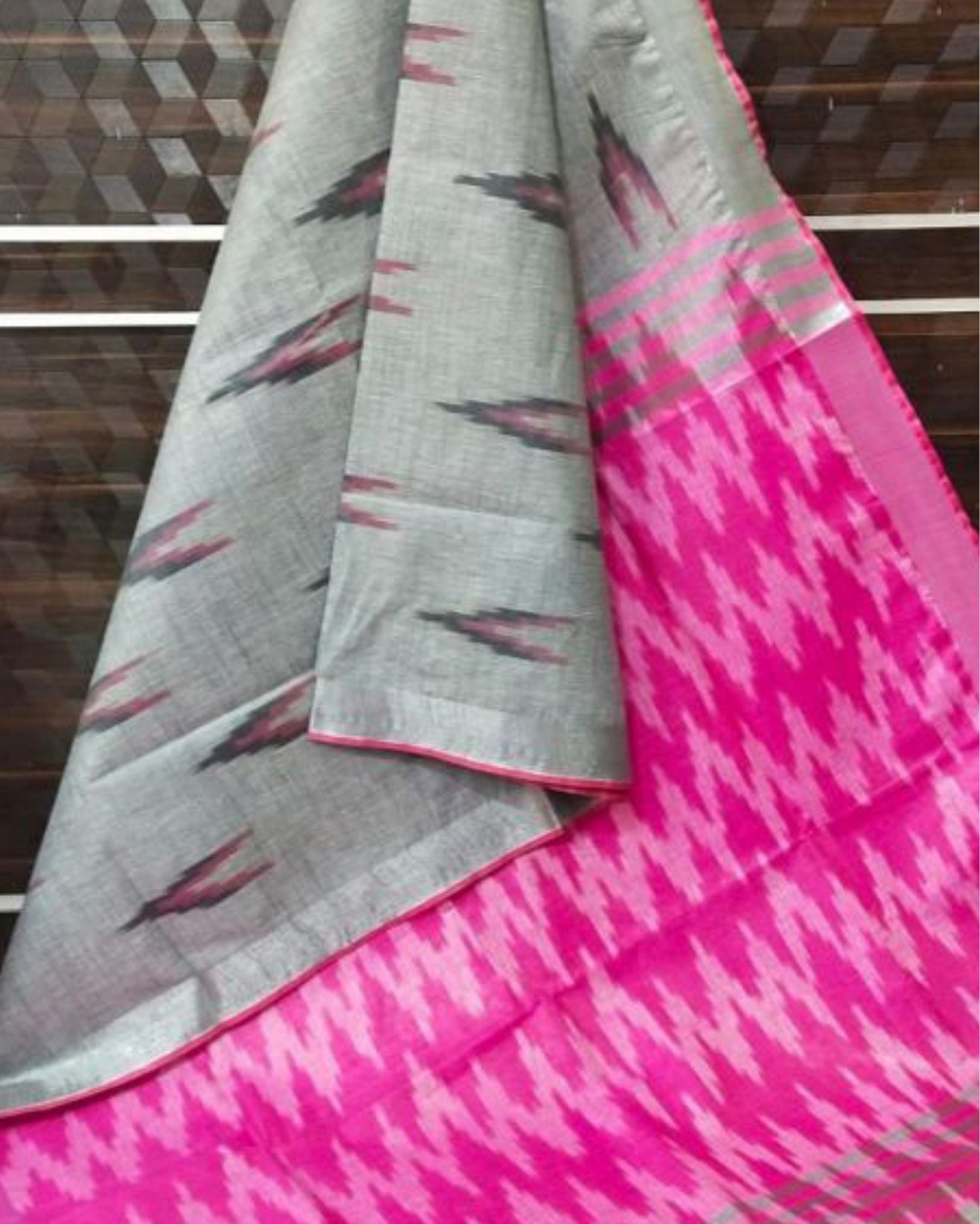 Soft Ikkat Slub Linen Handloom Gray Saree