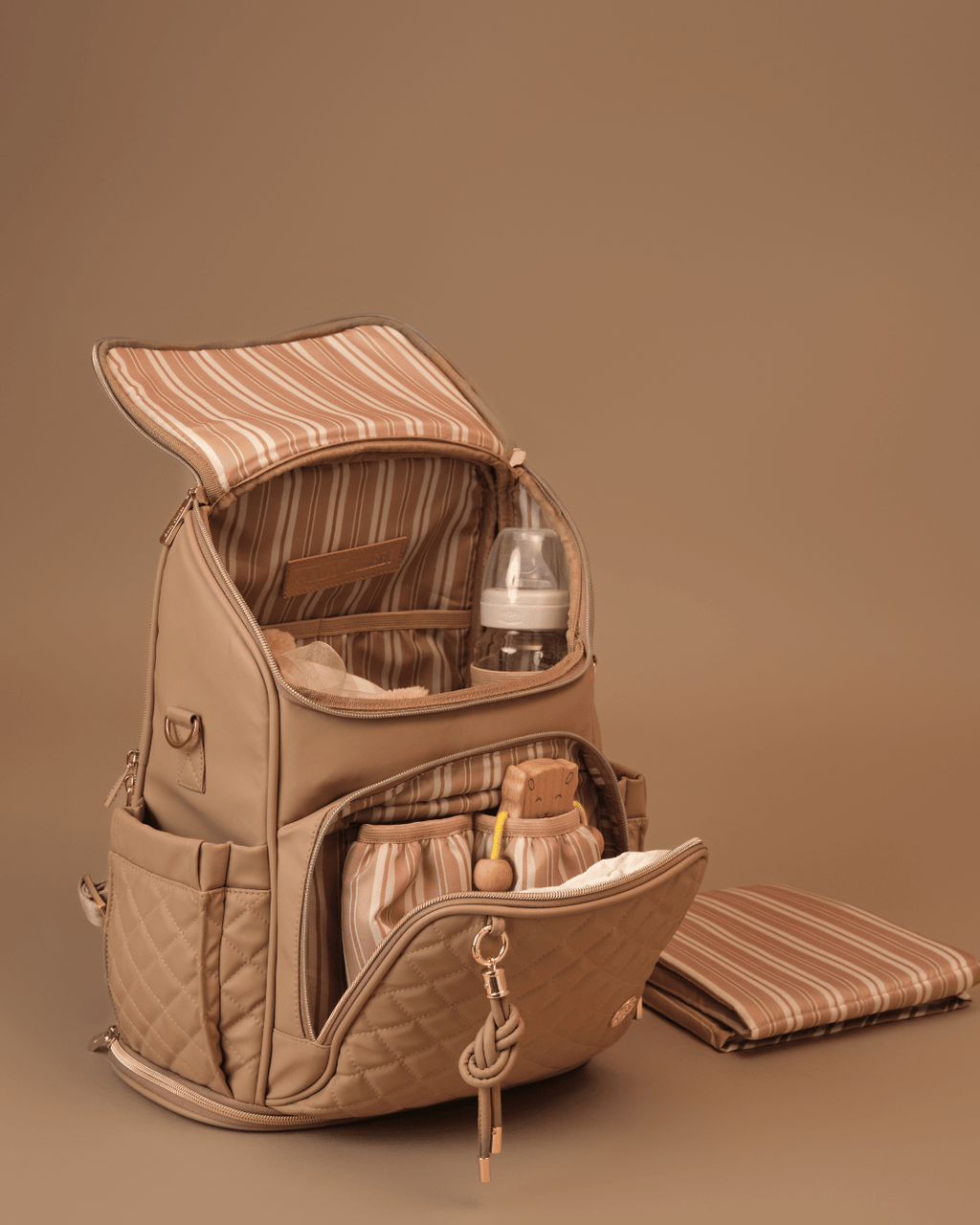 The Voyager Duo  Super Trooper & Mama Mia - Caramel