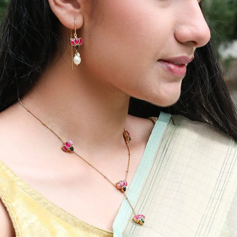 92.5 Silver Lotus Necklace Set
