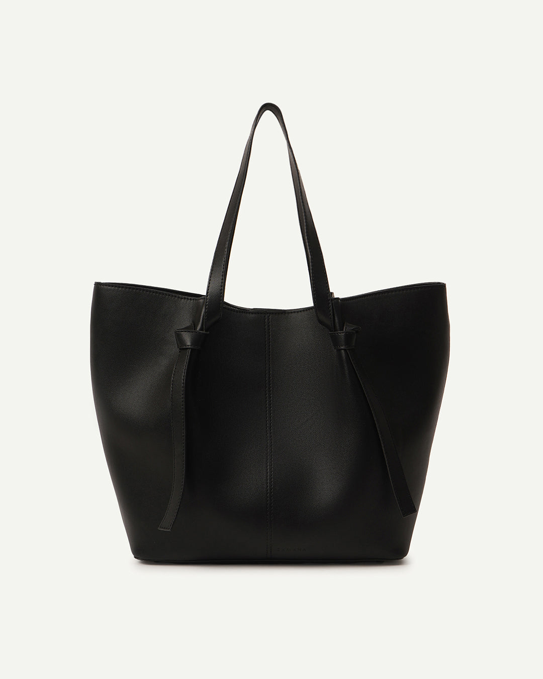 The Madeleine - Black