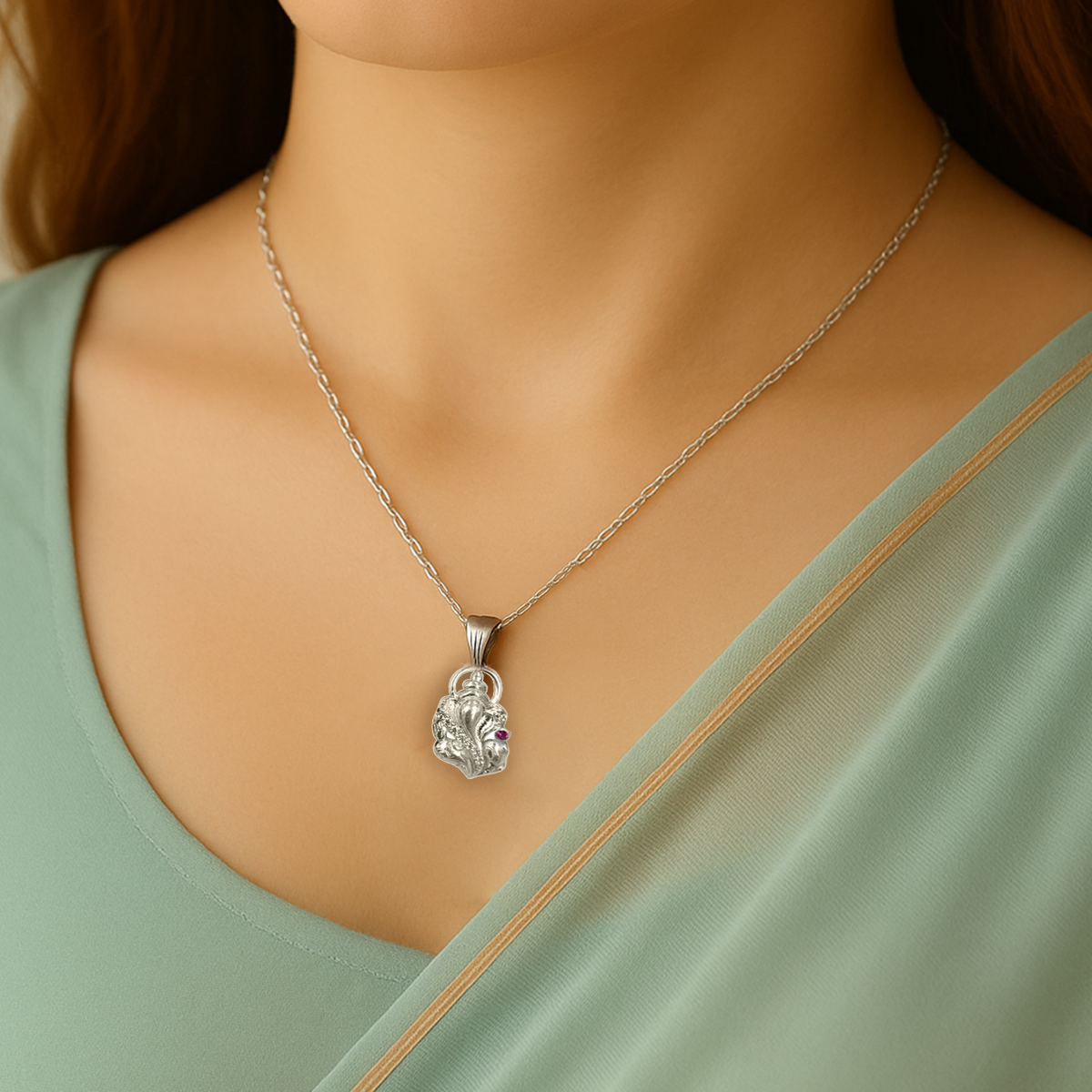 Vinayak Grace 925 Silver Pendant