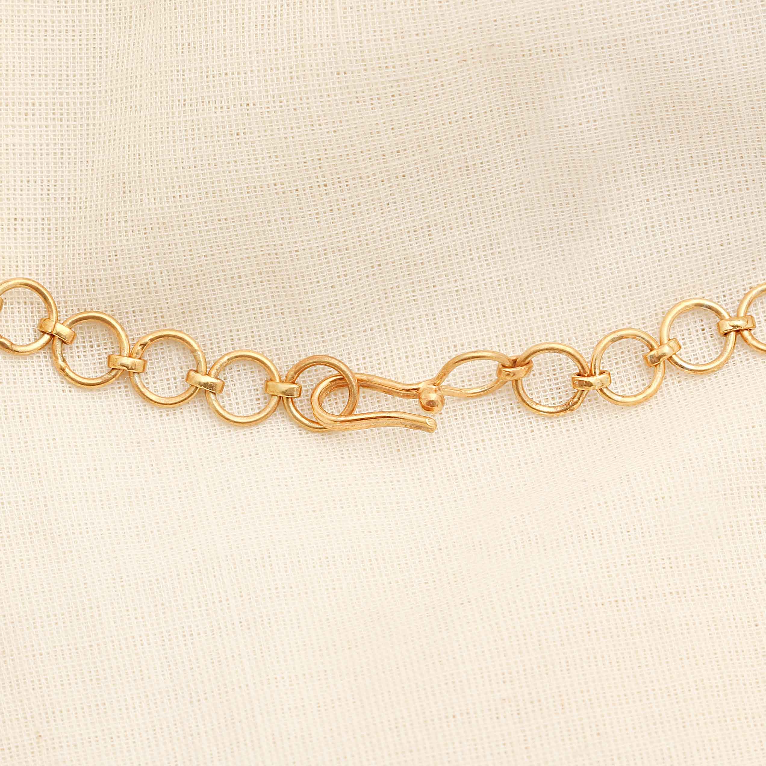 Elegant Single strand jadau necklace