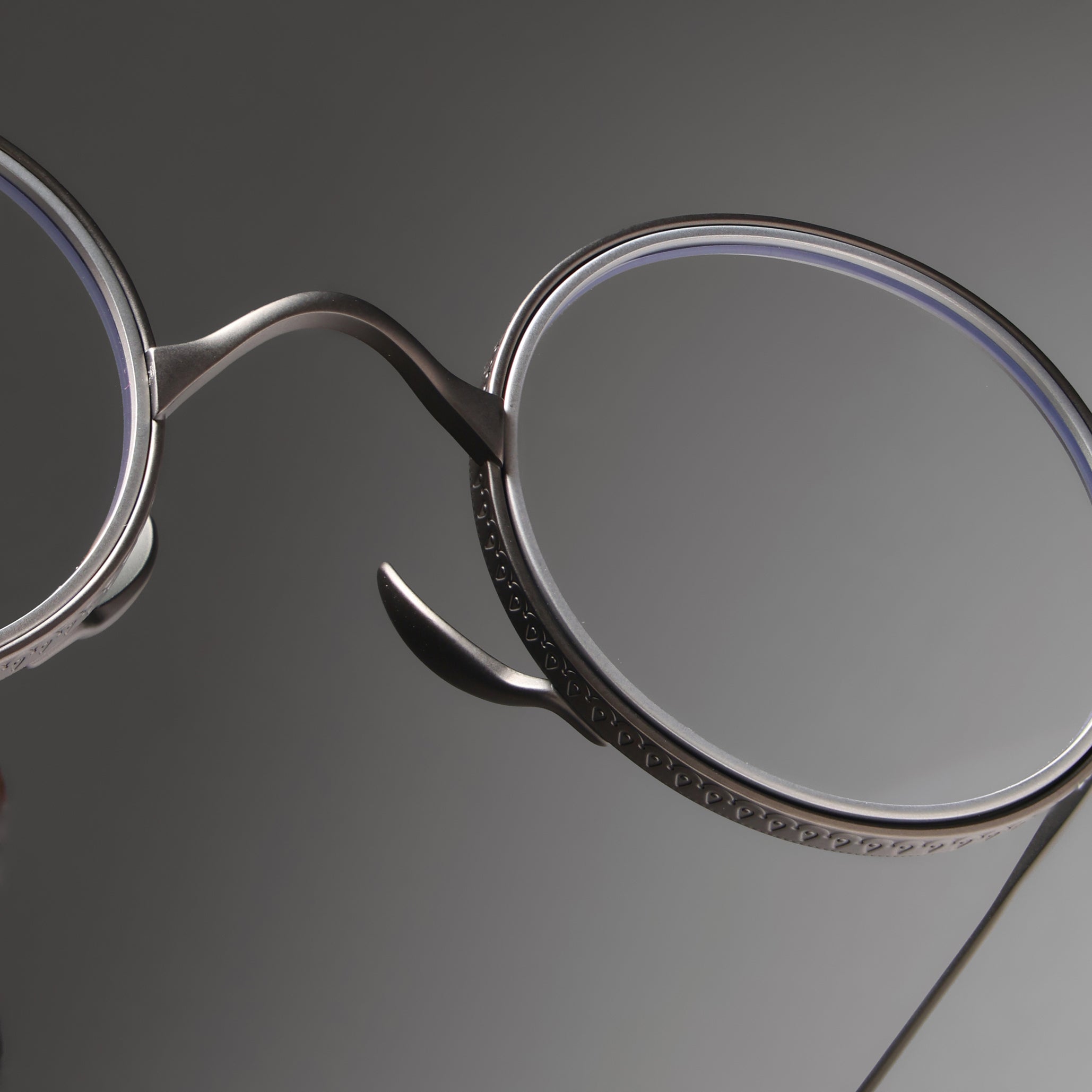 Lumir Gunmetal