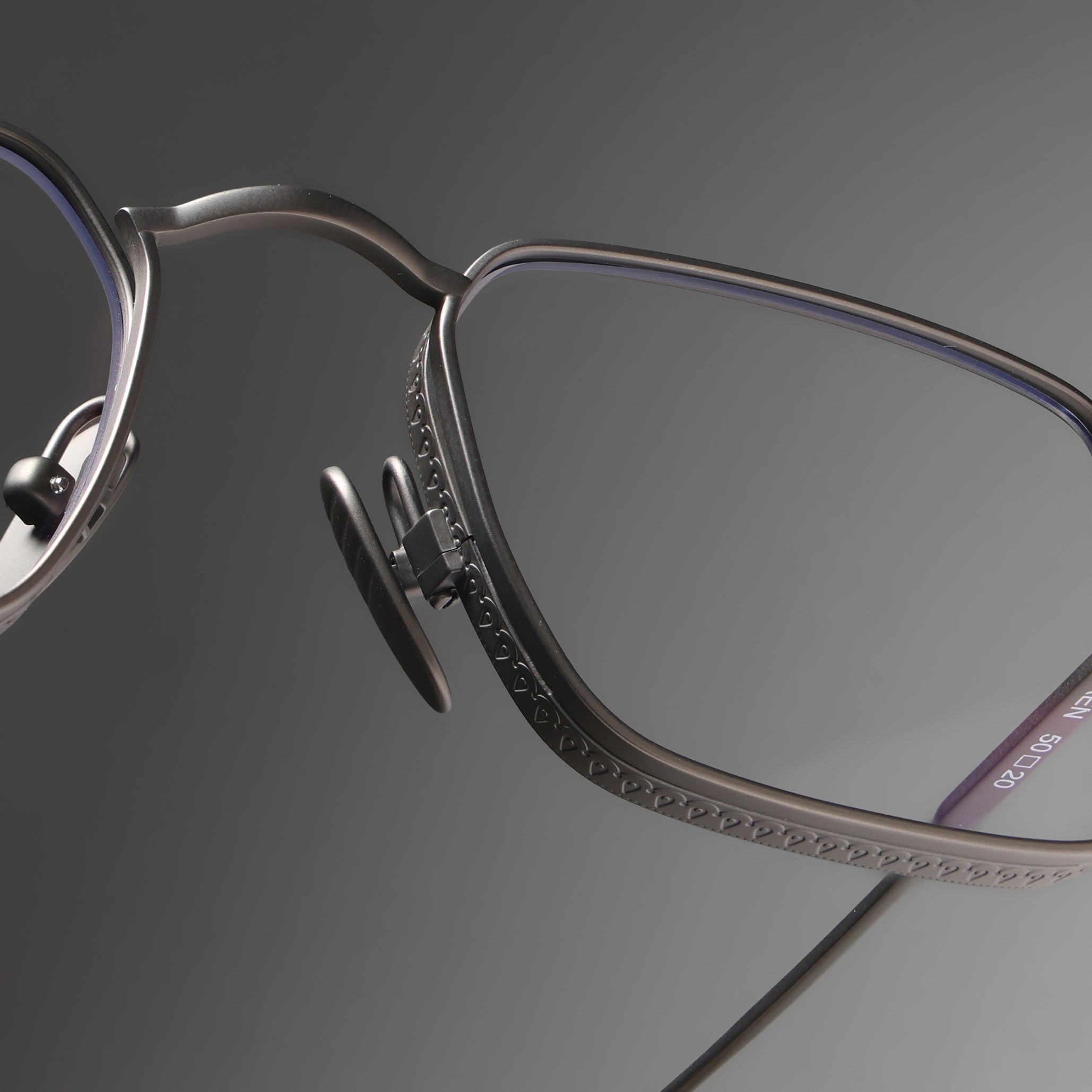 Taren Gunmetal
