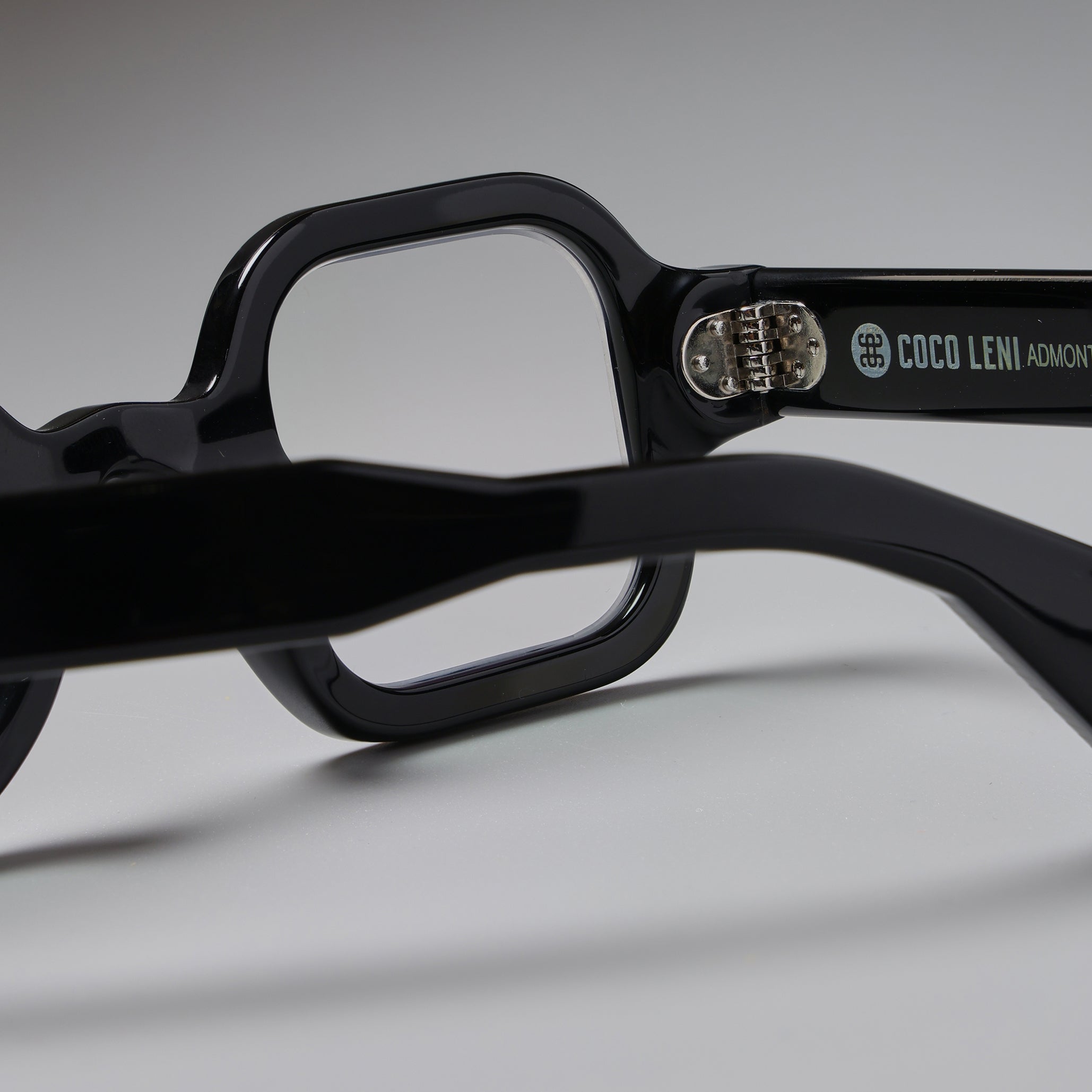 Admont Black