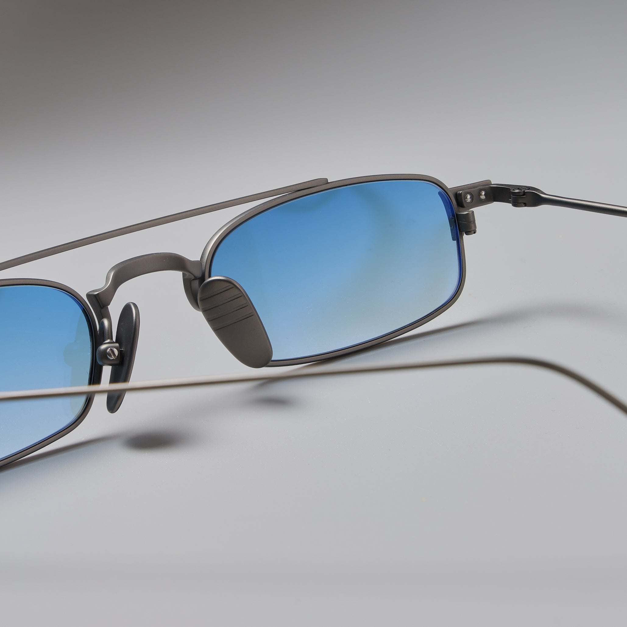Omren Gunmetal