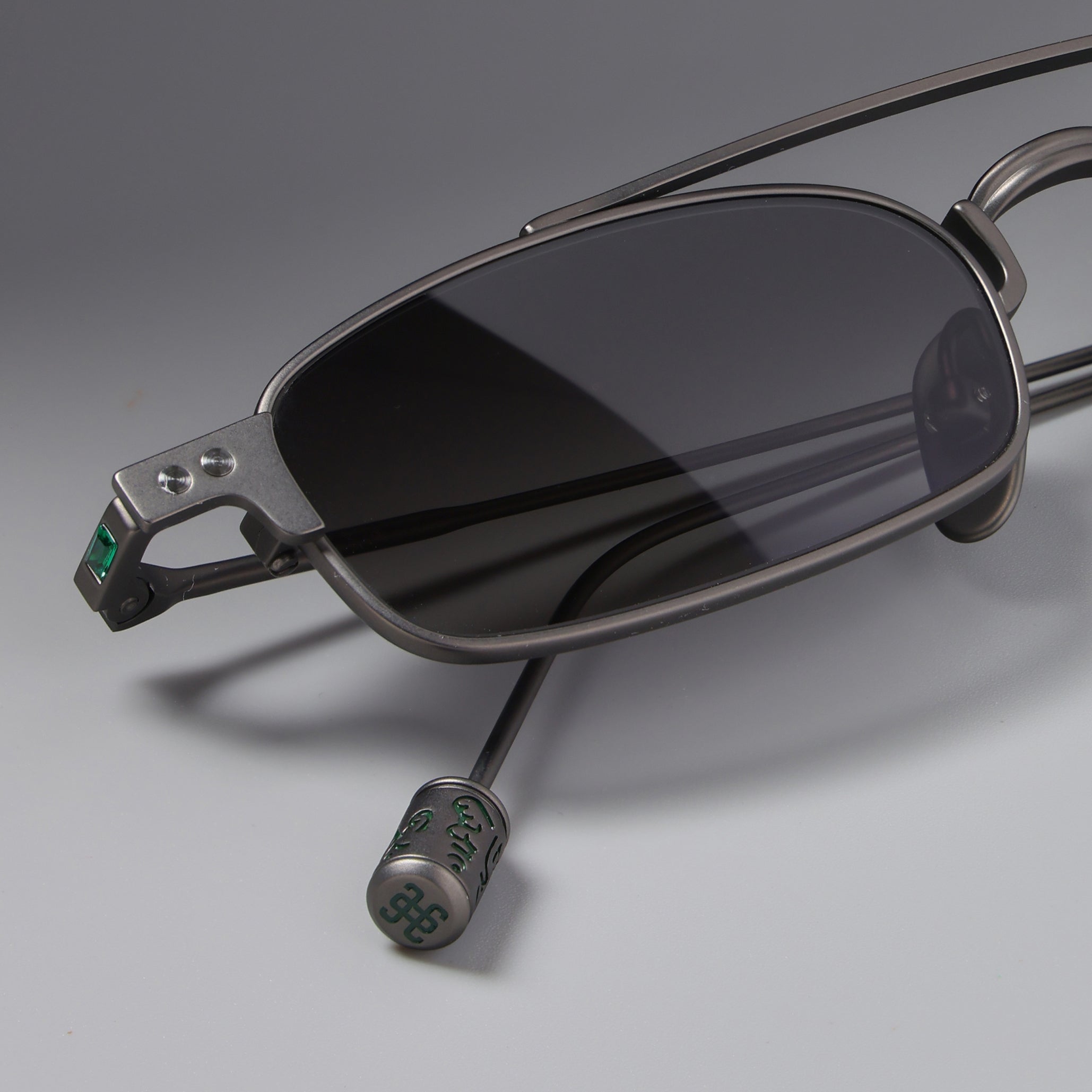 Omren Gunmetal