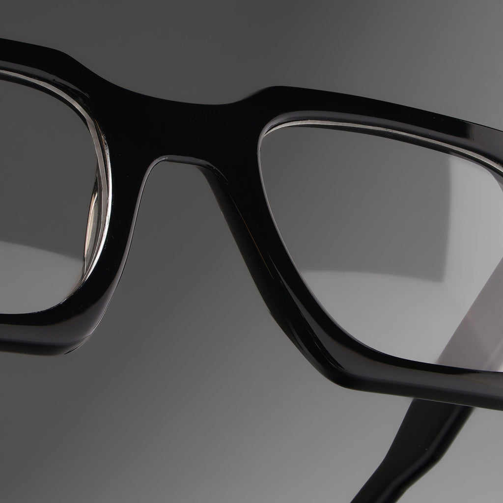 Starke Black