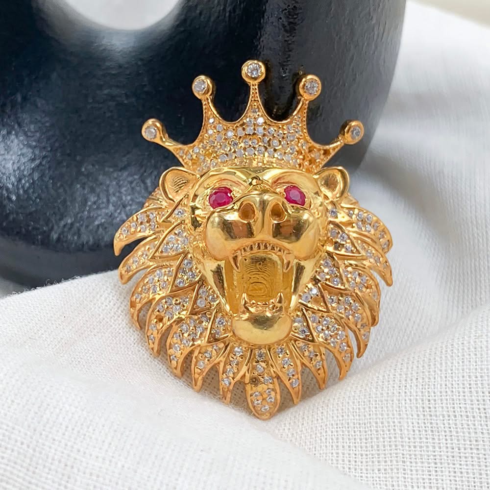 Silver Lion King Brooch