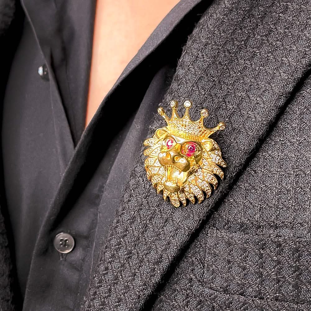 Silver Lion King Brooch