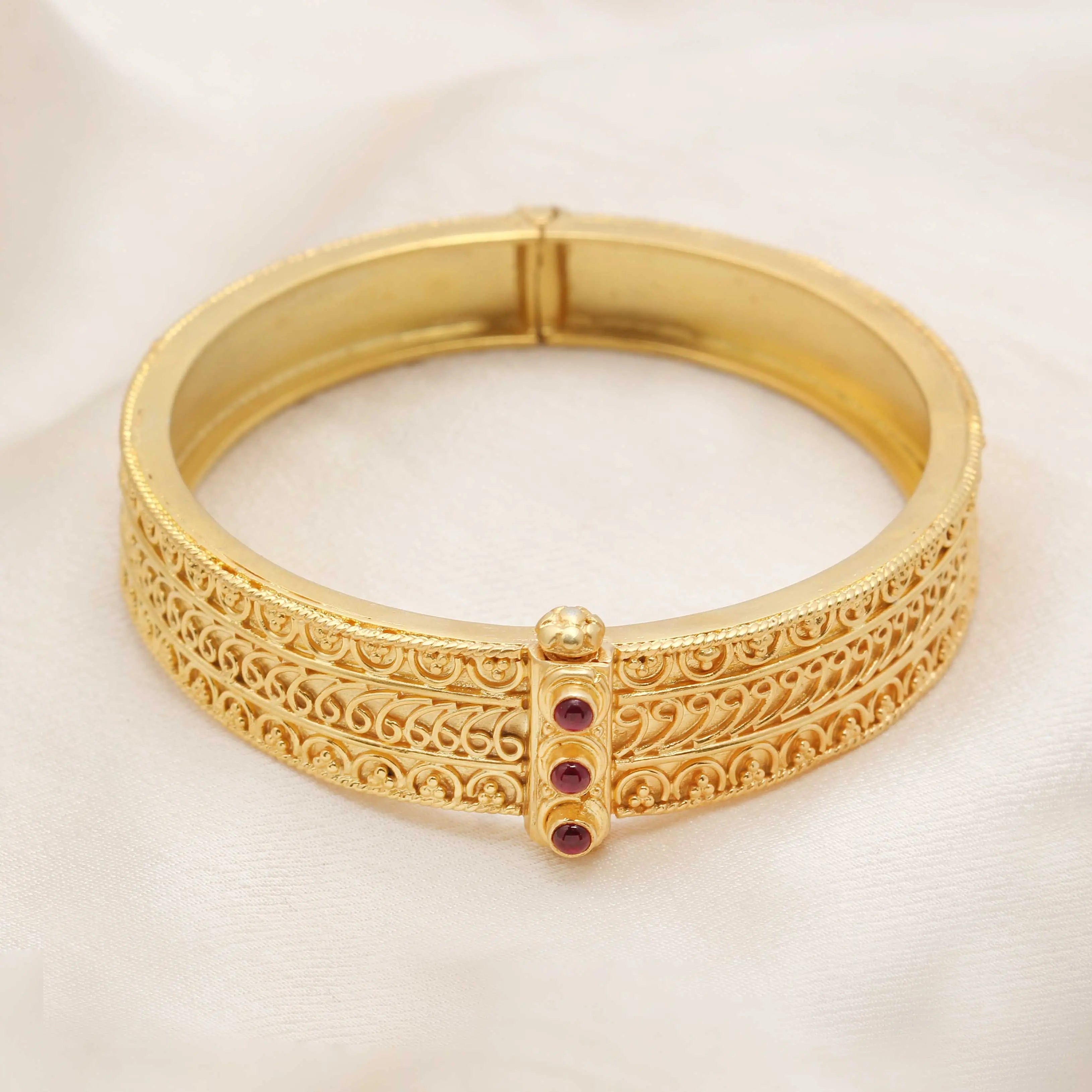 Silver Coorgi Antique Bangle