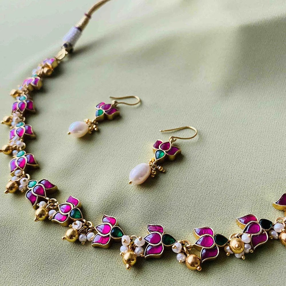Silver Kundan Lotus Choker
