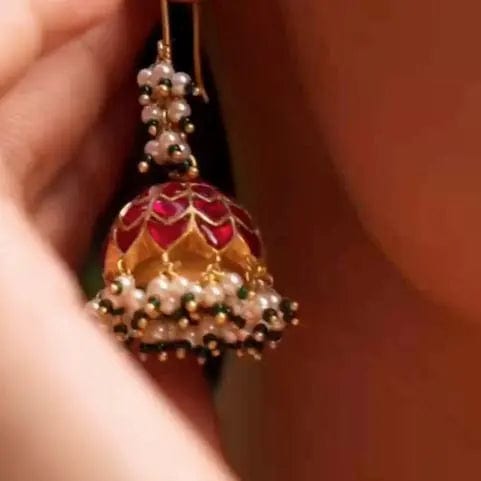 Silver Kundan elegant pearly jhumka
