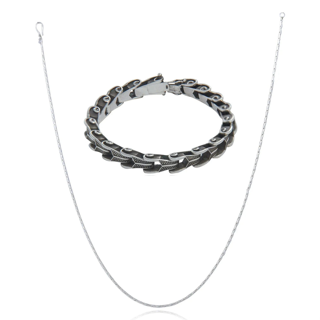 Silver Men's Stylish Bracelet