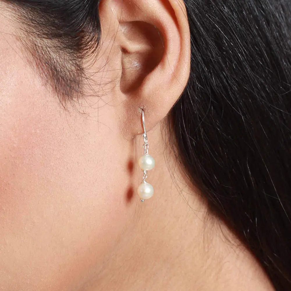 Silver Pearl Earring