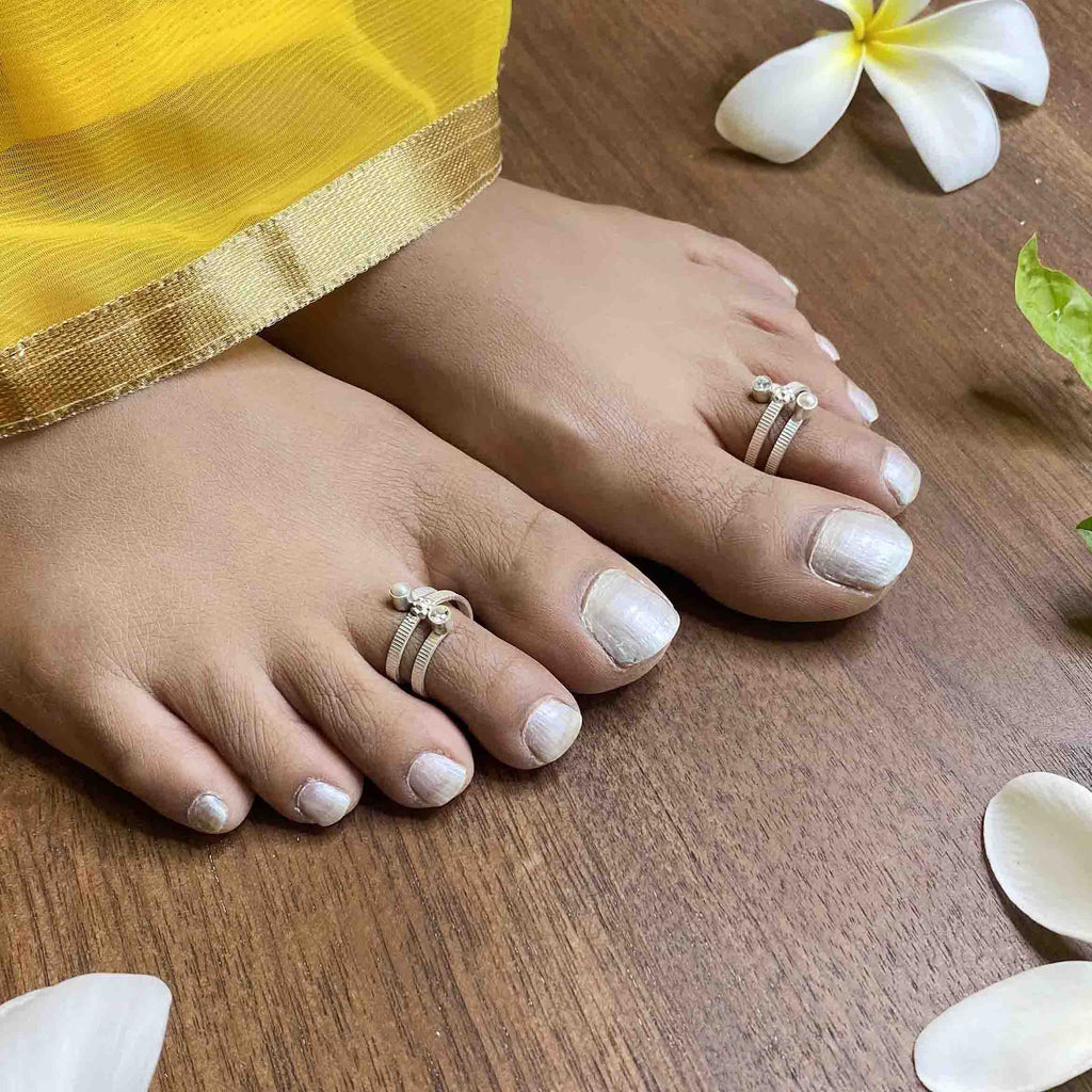 Silver Pearls Toe Ring