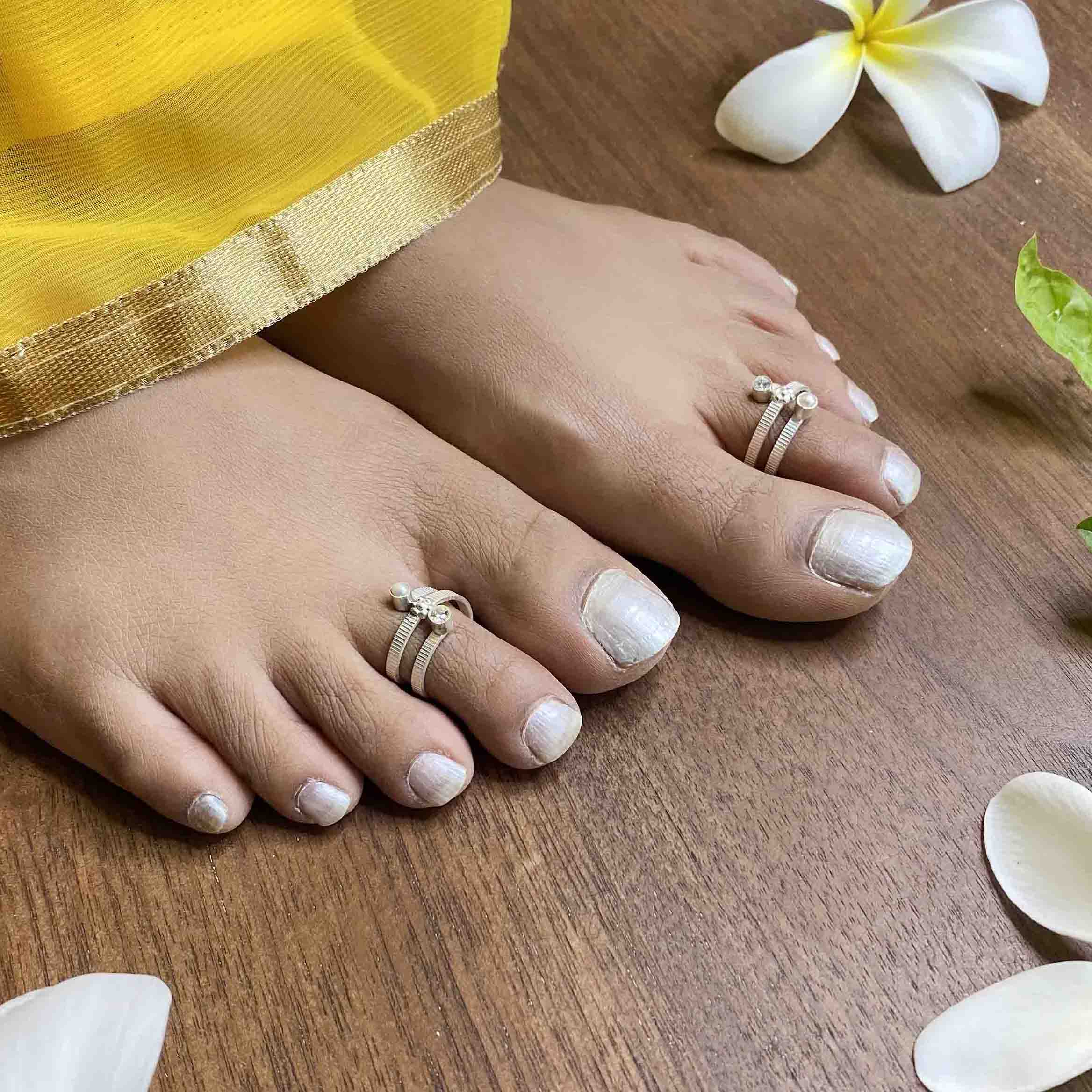 Silver Pearls Toe Ring