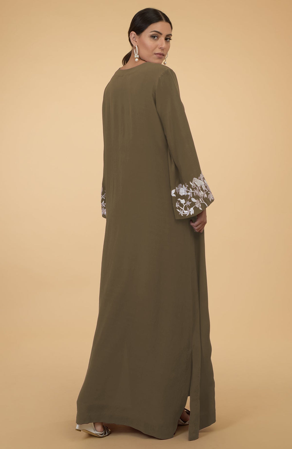 Olive floral and birds embroidered kaftan with a round neck and full sleeves.