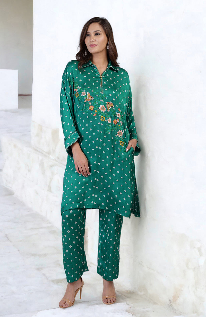 Emerald green handcrafted bandhej embroidered co-ord set with matching pants.