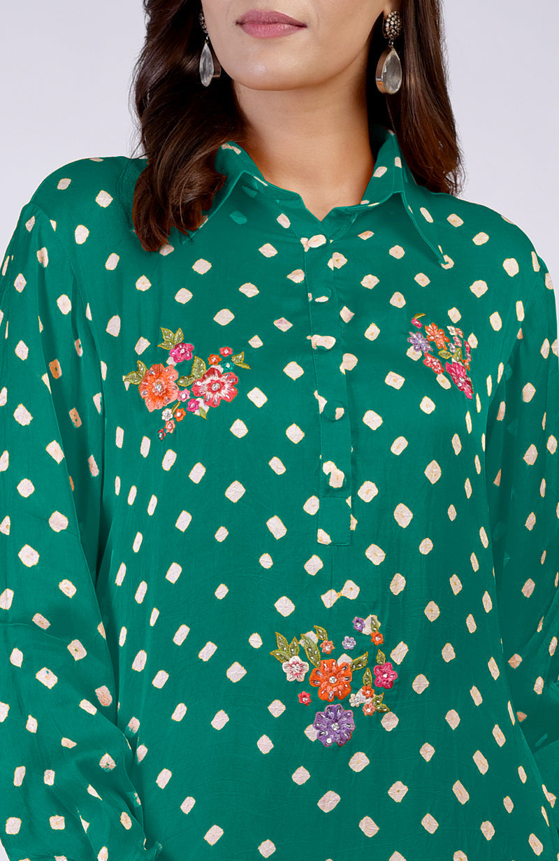 Emerald green bandhej co-ord set with floral embroidery.