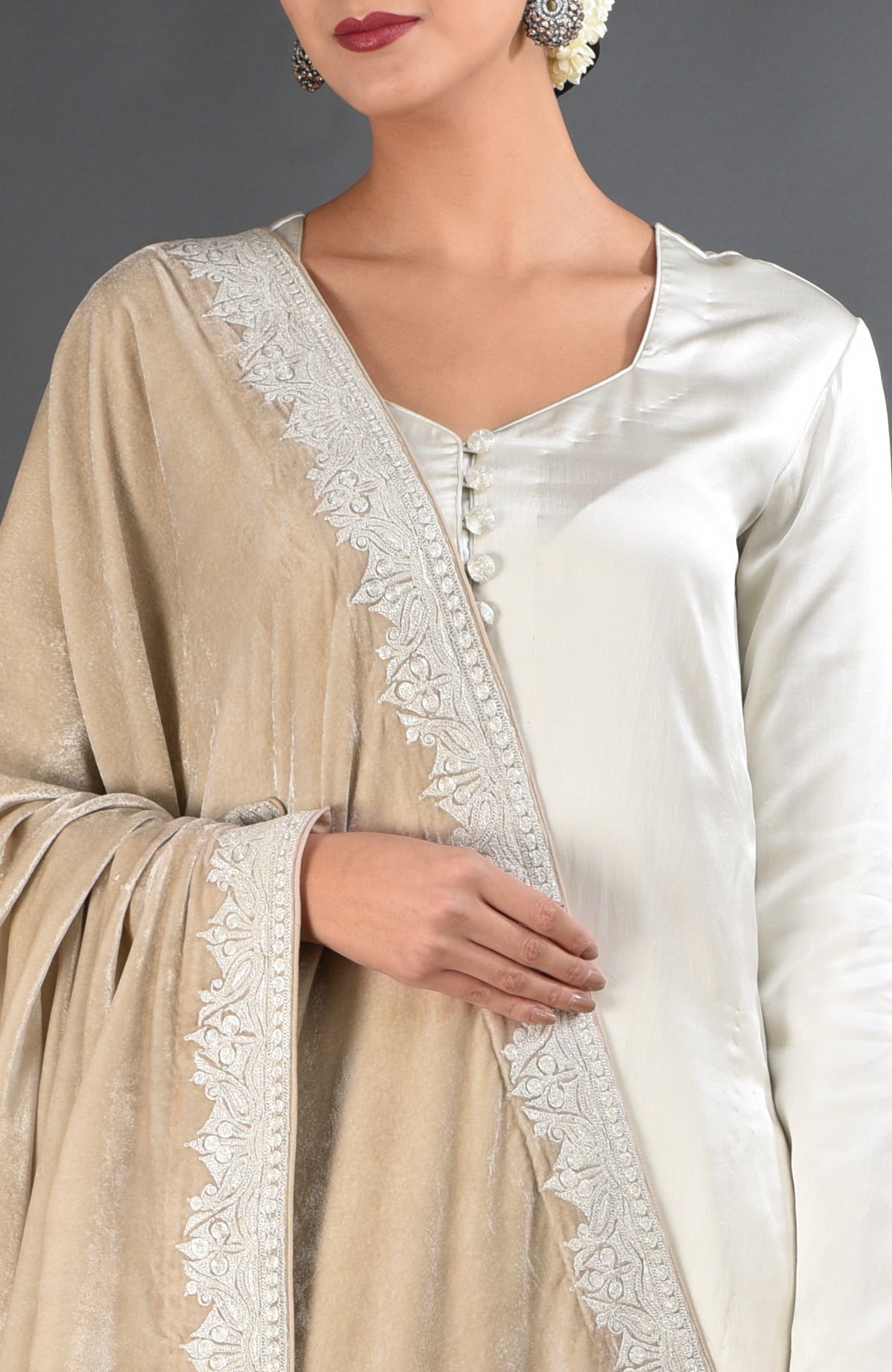 Beige silk velvet dupatta with silver Kashmiri tilla embroidery on borders and pallav