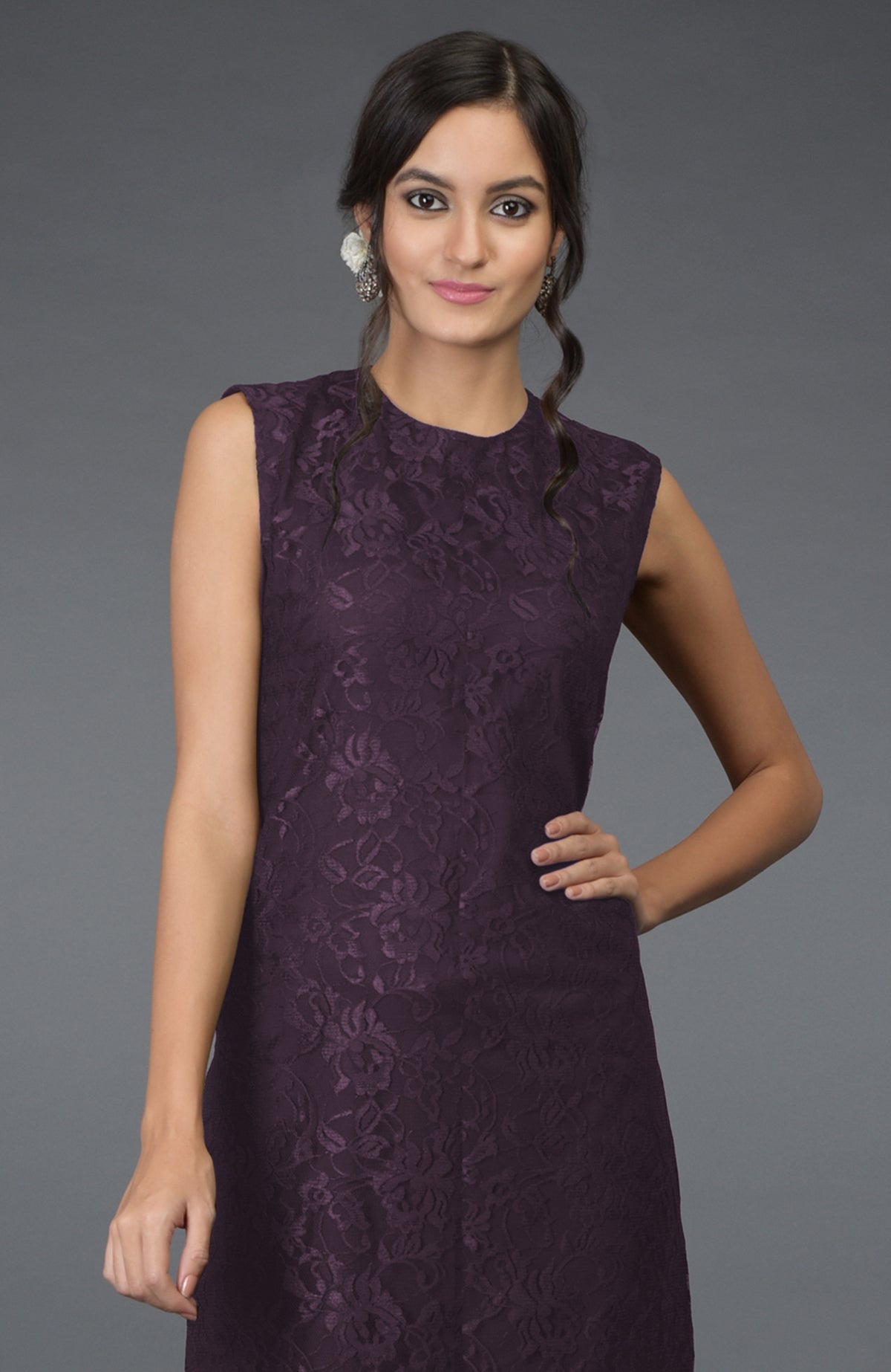 Plum lace sleeveless tunic kurta with jewel neckline and wide-leg pants set
