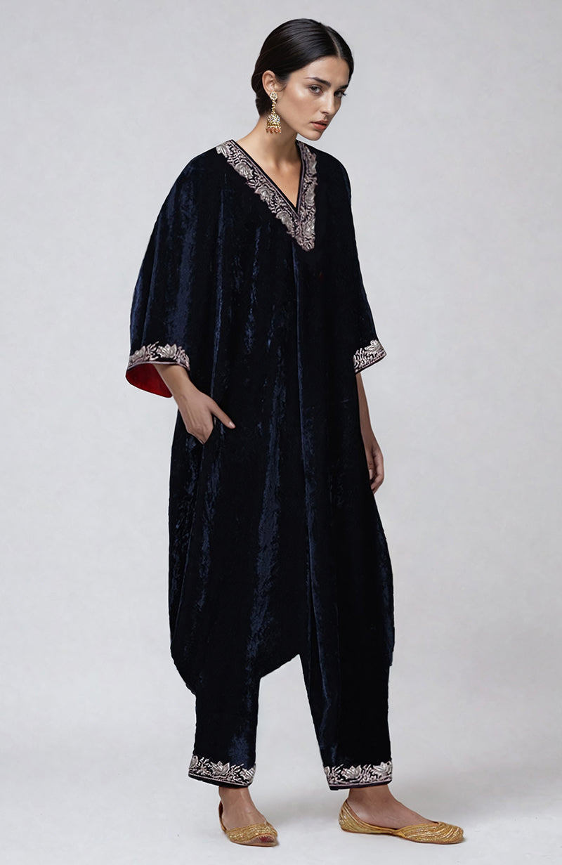Midnight blue velvet kurta set with silver Kashmiri Tilla Dozi embroidery.