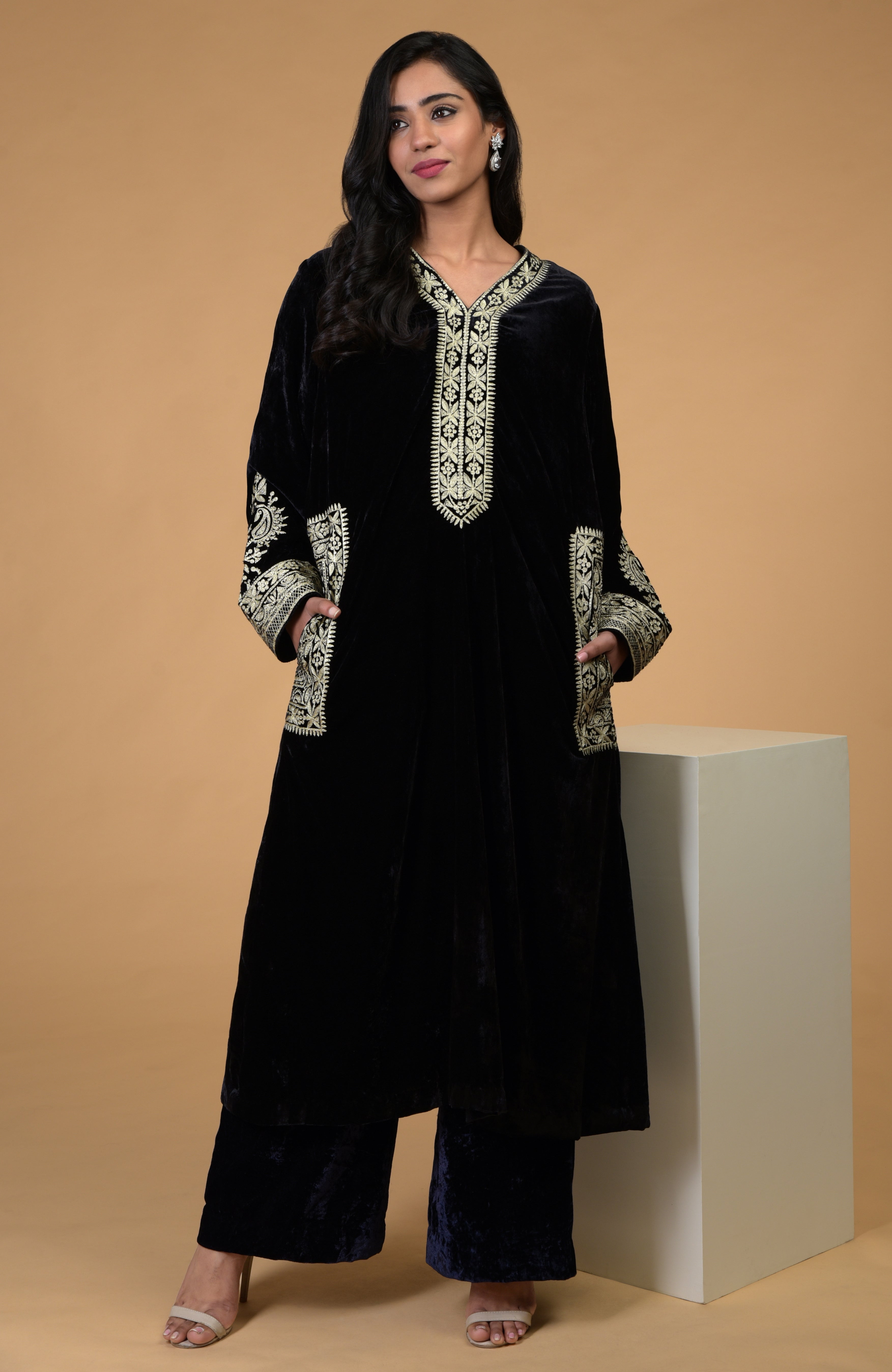 Mulled Wine Kashmiri Tilla Embroidered Choga Kurta Set.
