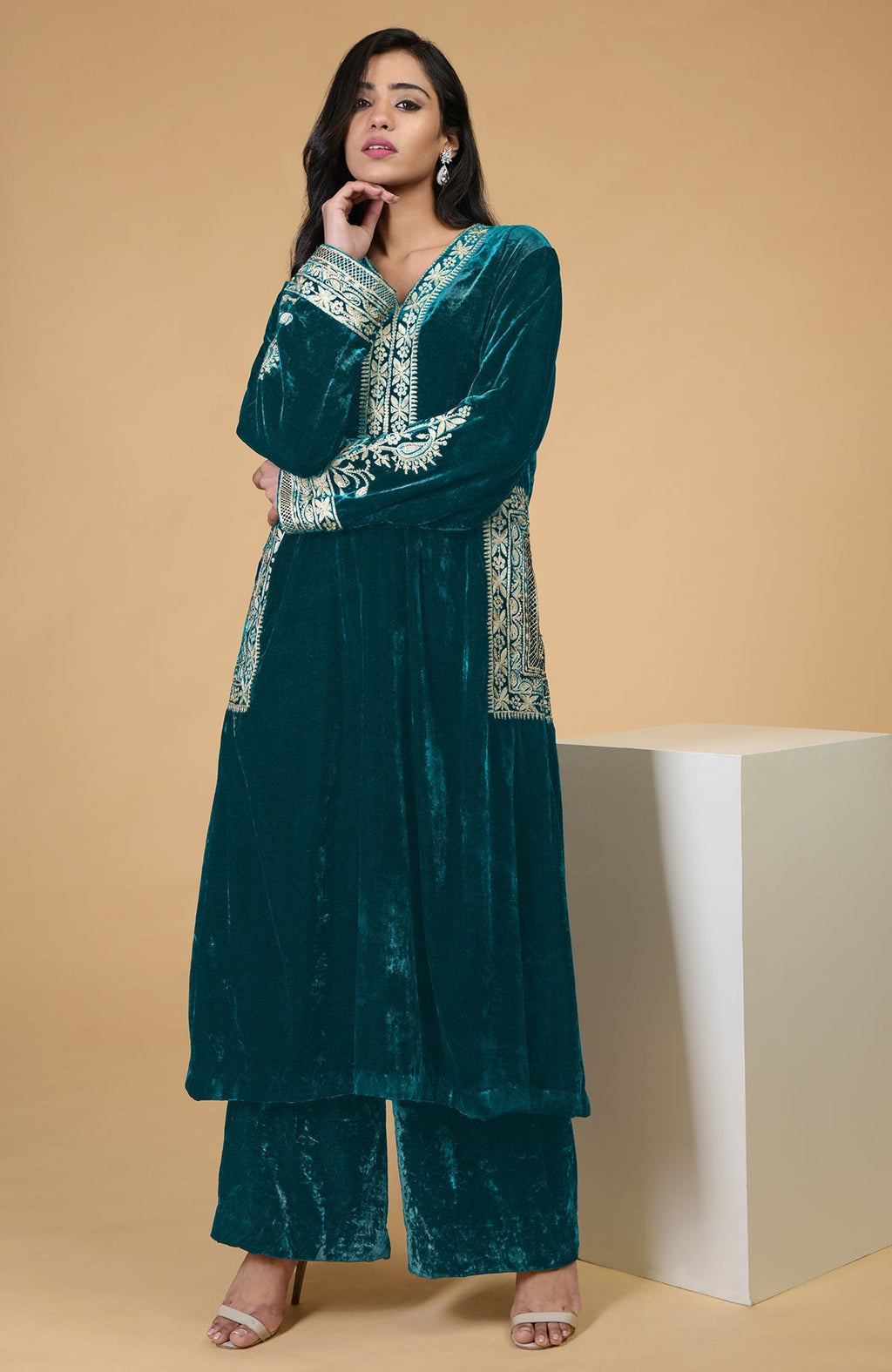 Teal velvet choga kurta set with Kashmiri tilla embroidery.