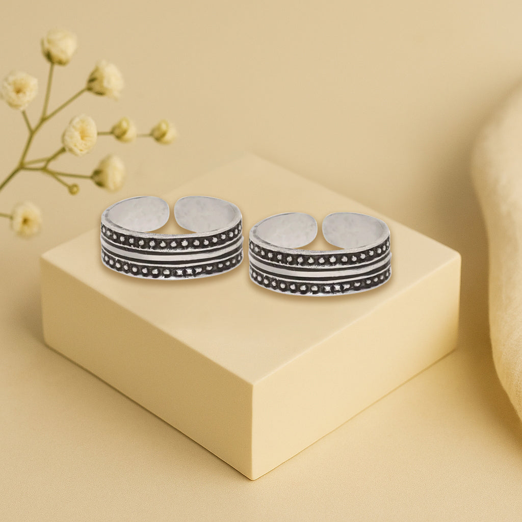 Silver Oxidized Toe Ring