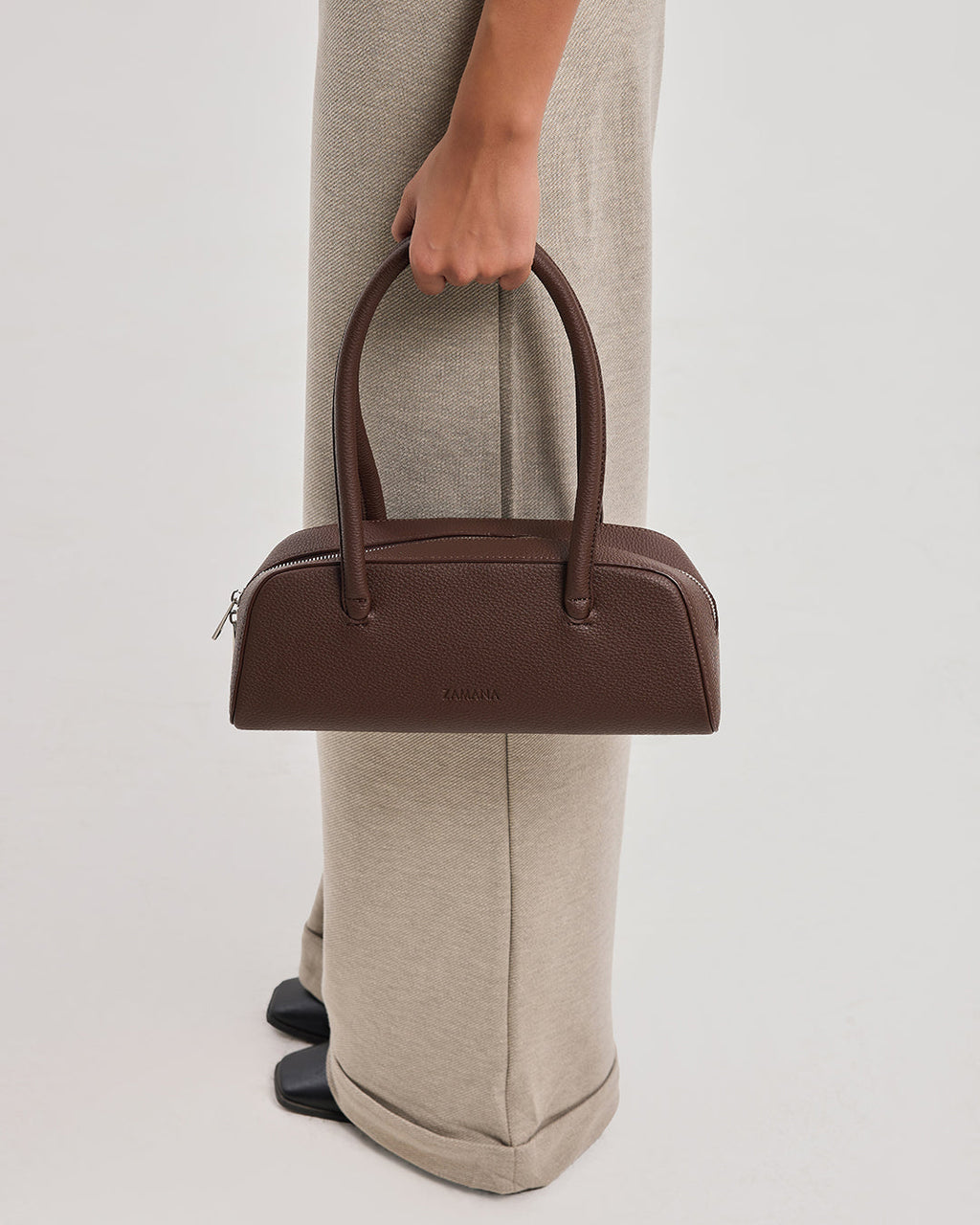 The November - Dark Brown