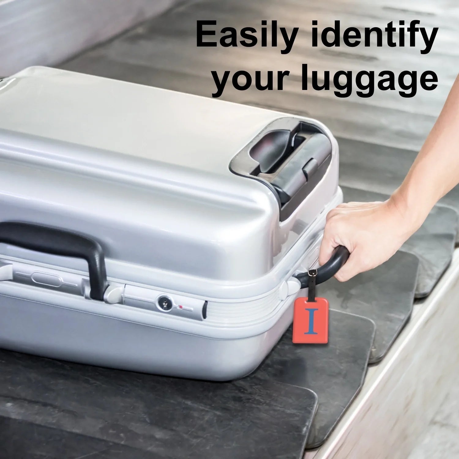 QR tag for bag with initial I