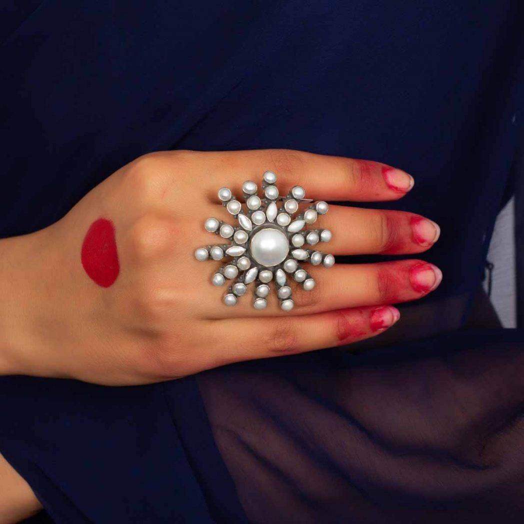 Silver White Flower Ring - By Unniyarcha - Original Manufacturers of Silver Jewelry, Gold Plated Jewellery, Fashion Jewellery and Personalized Soul Bands and Personalized Jewelry