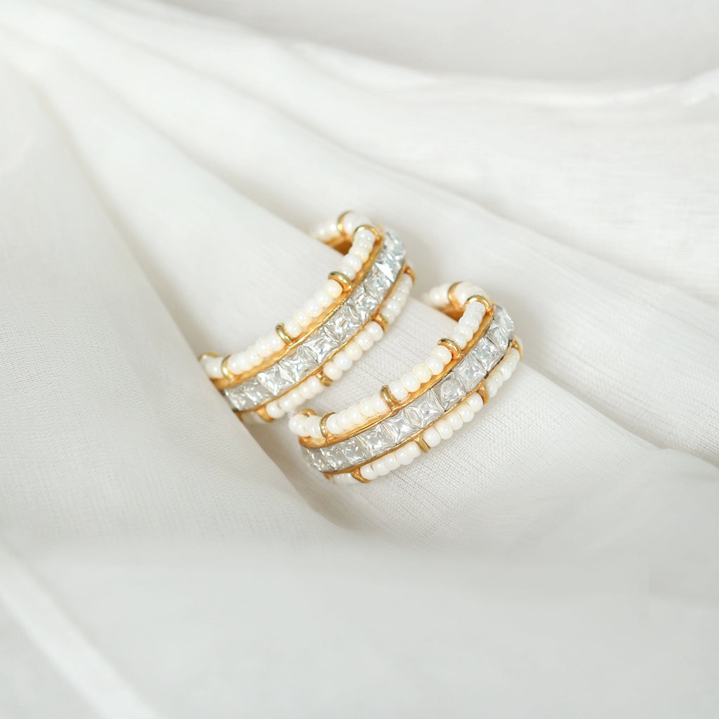 SILVER WHITE PEARL HOOP EARRINGS