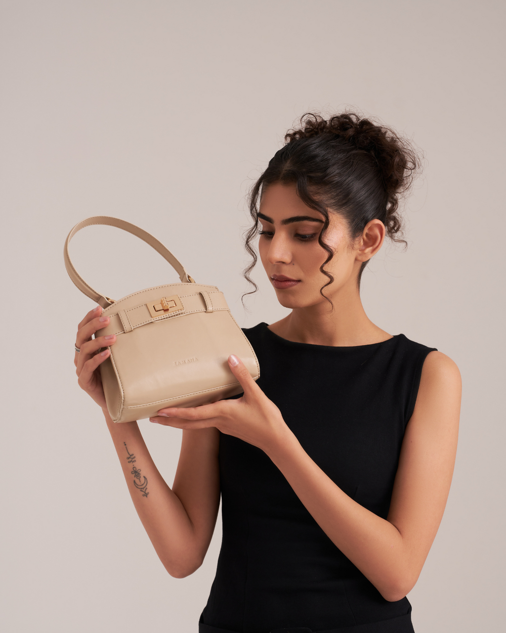 The Monroe Cream Shoulder Bag