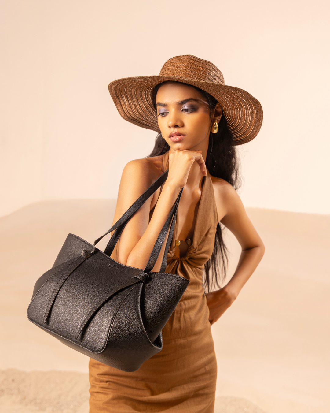 The Roselle Bag With Black Color